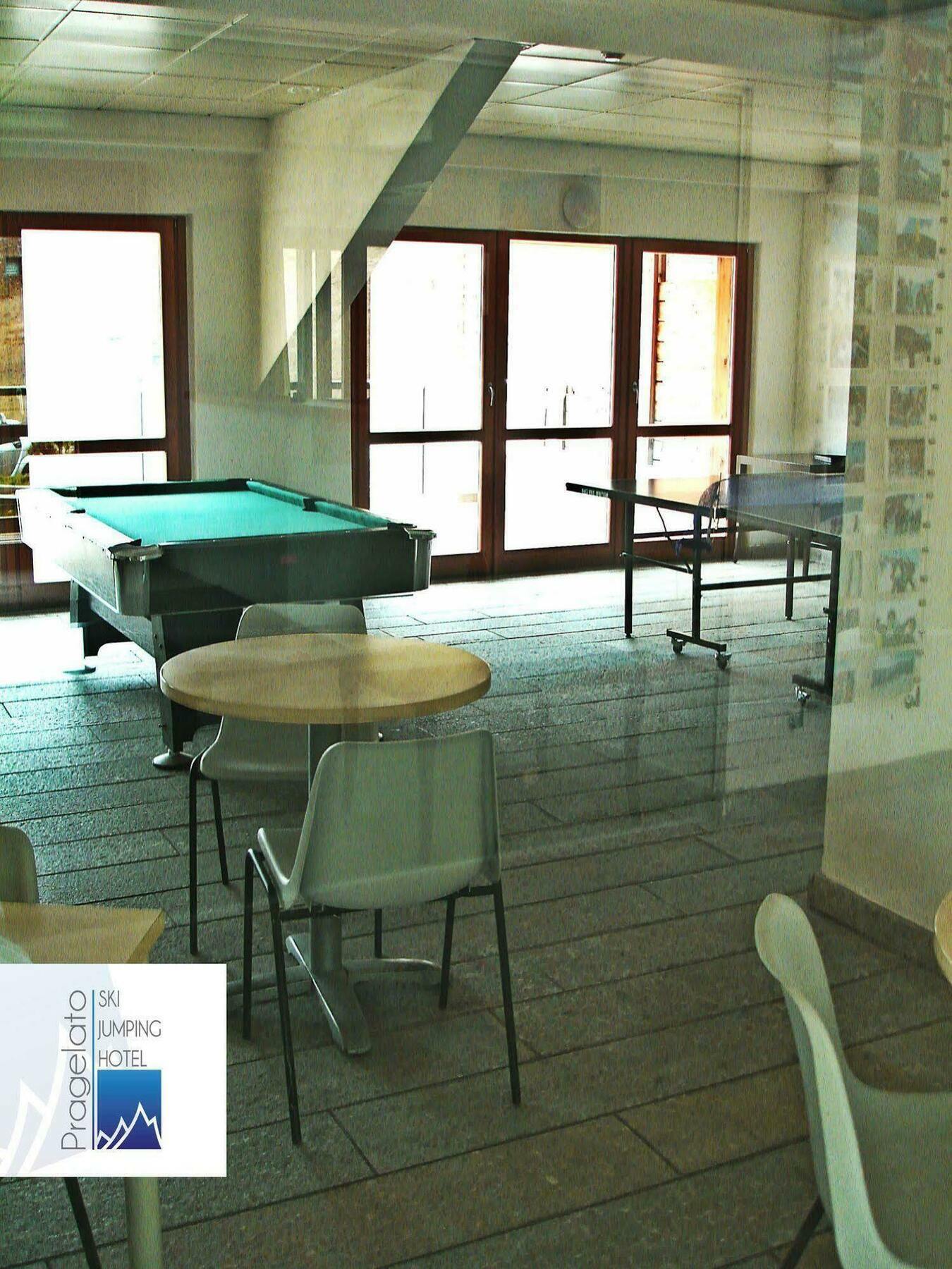 Pragelato Ski Jumping Hotel ปราเจลาโต ภายนอก รูปภาพ