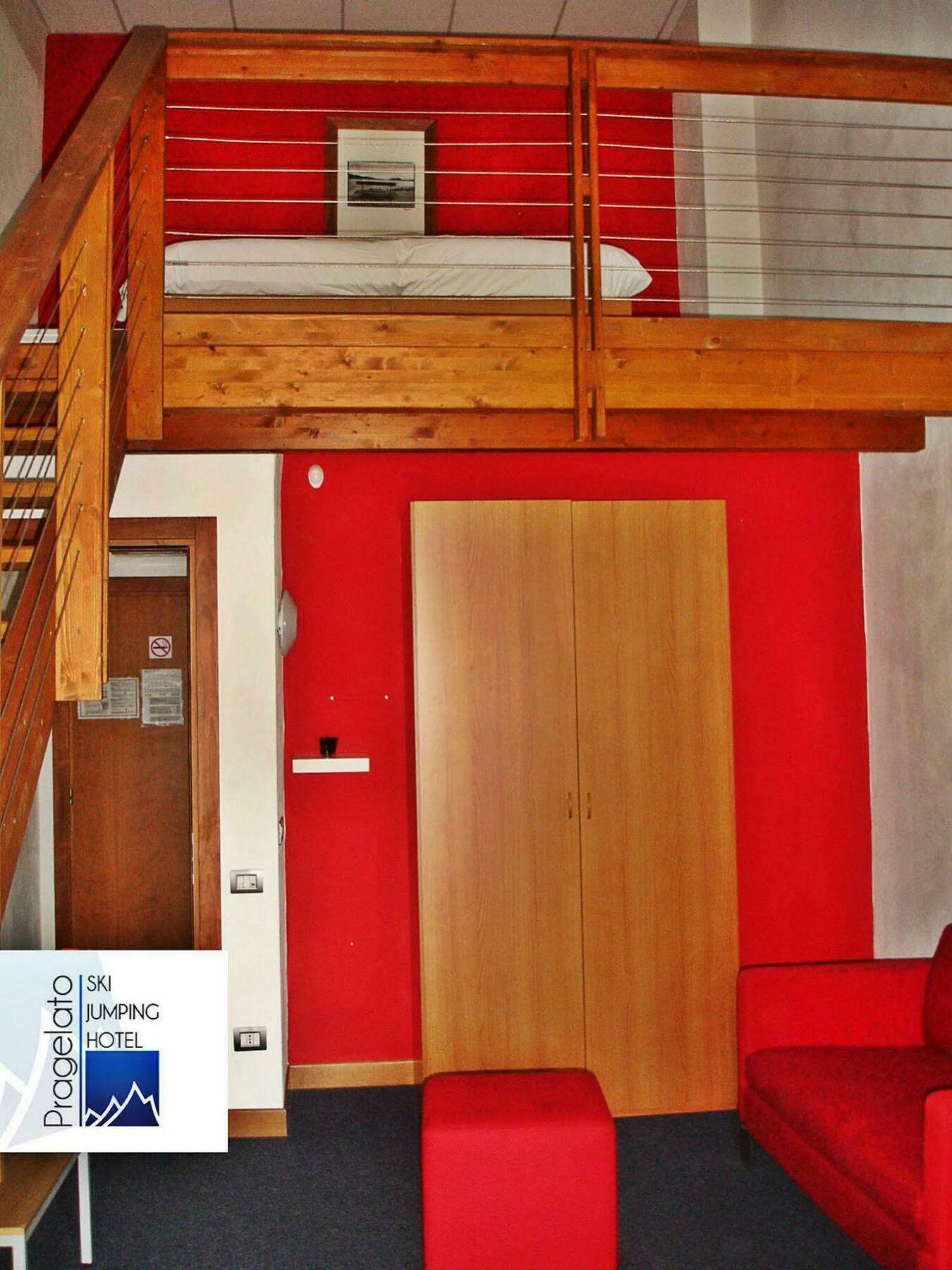 Pragelato Ski Jumping Hotel ปราเจลาโต ภายนอก รูปภาพ